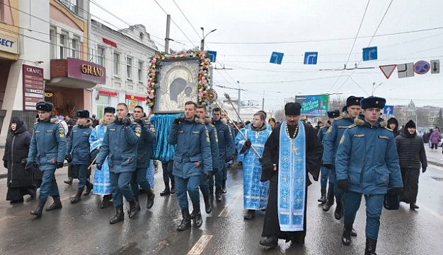 В Иванове прошел Крестный ход в честь Казанской иконы Божией Матери